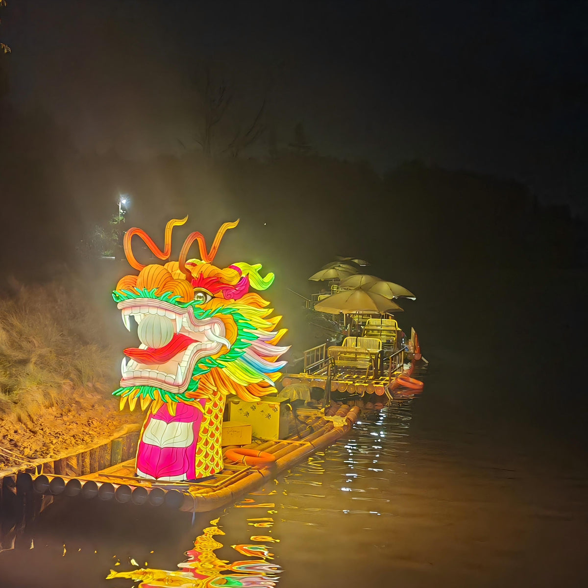 PVC bamboo raft bamboo row boat scenic spot water performance sightseeing tour dragon boat fishing rafting boat plastic pipe customization